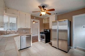 Denver apartment for rent - Kitchen