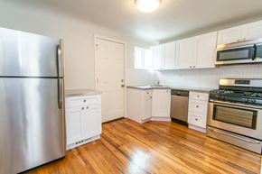 Edgewater apartment for rent - Kitchen