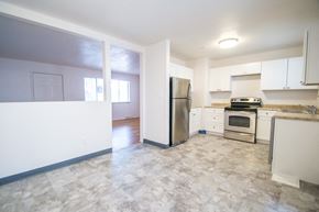 Edgewater apartment for rent - 6801-6811 W 24th Ave Edgewater
