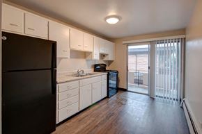 Denver apartment for rent - 7095 Raleigh St Kitchen
