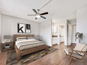 Boulder townhouse for rent - Henley and Remy Apartments Bedroom