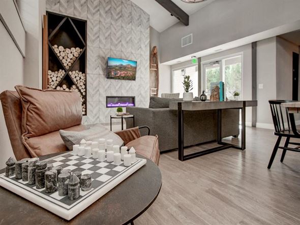 Boulder townhouse for rent - Henley and Remy Apartments