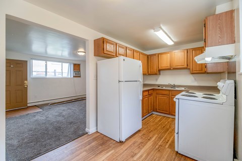 Floor plan for 2 beds, 1 bath, 700 sqft