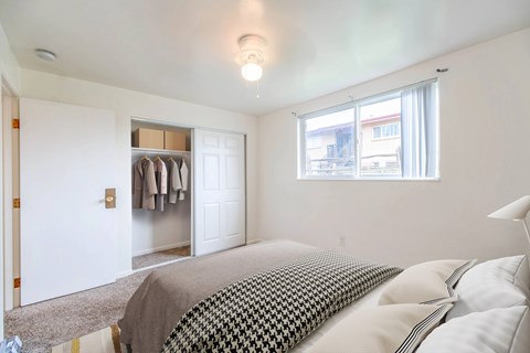 Floor plan for 2 beds, 1 bath, 700 sqft