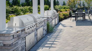 Bbq/grill stations