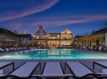 7,700 Sf resident clubhouse