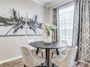 Dallas apartment for rent - churchill on the park dining room
