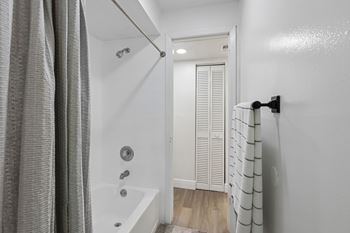 Tub/shower