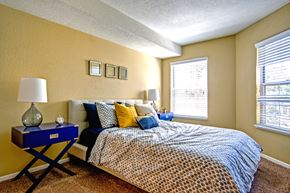 Plymouth apartment for rent - bedroom with 2 windows