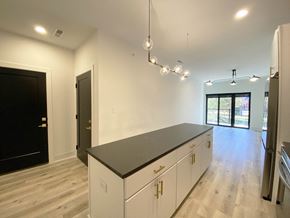 St. Louis apartment for rent - Kitchen & Living Space