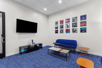 Media & entertainment room