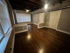 Kansas City apartment for rent - Living room with hard wood floor