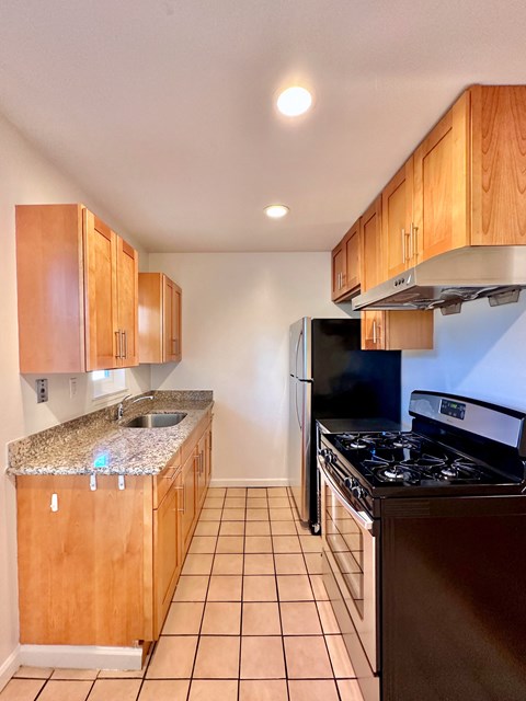 Floor plan for 1 bed, 1 bath, 580 sqft
