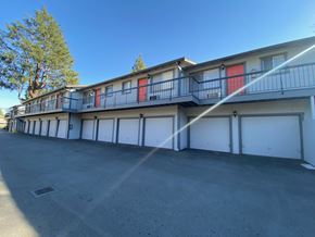 San Jose apartment for rent - Cedars Exterior Garages