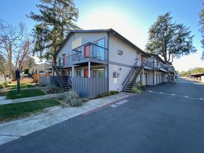 San Jose apartment for rent - Cedars Front View from Driveway