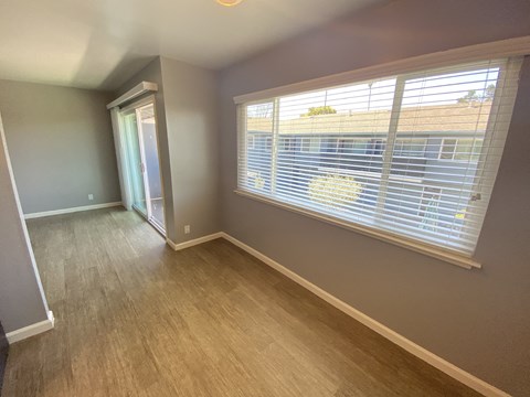 Floor plan for 2 beds, 1 bath, 791 sqft