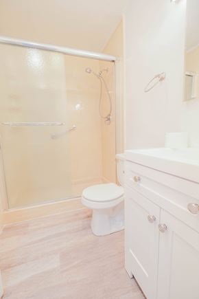 Alameda apartment for rent - Bathroom