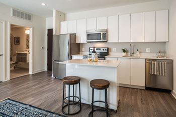 Eat in kitchen