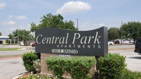 Victoria apartment for rent - Central Park Apartments entrance sign