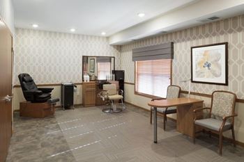 The estates at arbor oaks salon & barber studio