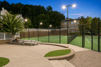 Tennis court & outdoor recreation