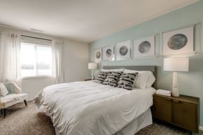 Parkville townhouse for rent - Main Bedroom at Doncaster Village Apartments, Parkville
