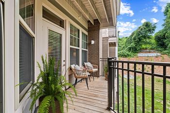 Private balcony/patios