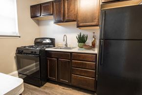 Baltimore apartment for rent - Kitchen at Mount Ridge Apartments, Maryland