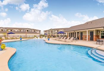 Resort style zero-entry pool