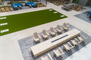 Outdoor lounge