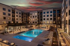 Scottsdale apartment for rent - The Quincy at Kierland Apartments Pool