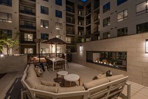 Scottsdale apartment for rent - The Quincy at Kierland Apartments Outdoor Lounge Space