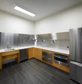 Denver apartment for rent - Clubhouse Kitchen at Encore at Boulevard One, Denver