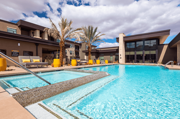 Resort-inspired pool & spa