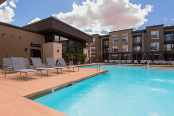 Resort-inspired pool & spa