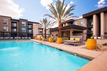 Resort-inspired pool & spa