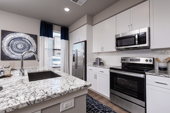Quartz or granite countertops