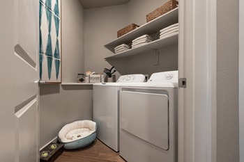 Full-size or stackable washer / dryers