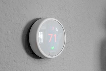 Electronic thermostat