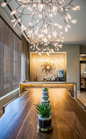 Chicago apartment for rent - Closeup of conference table and coffee bar