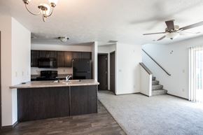 Sioux Falls townhouse for rent - kitchen overlooking living room