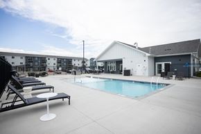 Sioux Falls apartment for rent - the swimming pool at the apartments for rent