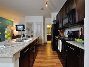 Round Rock apartment for rent - Fully Equipped Kitchen at Alvista Round Rock, Round Rock, Texas