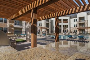 San Marcos apartment for rent - Outdoor Grill With Intimate Seating Area at McCarty Commons, San Marcos, TX