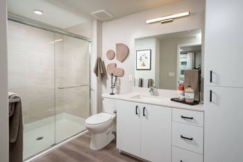 Walk-in shower*