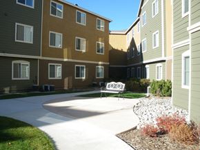 Reno apartment for rent - Vintage Hills courtyard