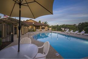 Folsom apartment for rent - Vintage Willow Creek pool area