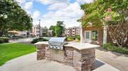 Memphis townhouse for rent - A BBQ grill at The Local Apartments, Tennessee, 38115