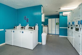 Modern laundry room