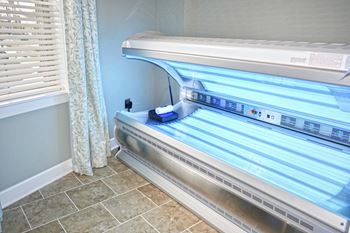 Complimentary tanning room